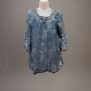 SIGNATURE 1 STUDIO DENIM LIKE LONG RUFFLED SLEEVE CRISSCROSS NECKLINE TOP, M